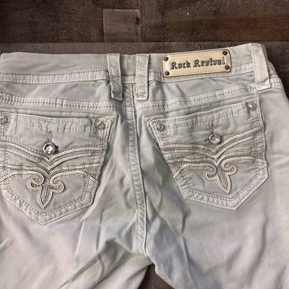 Rock Revival Gray capris - Picture 10 of 11